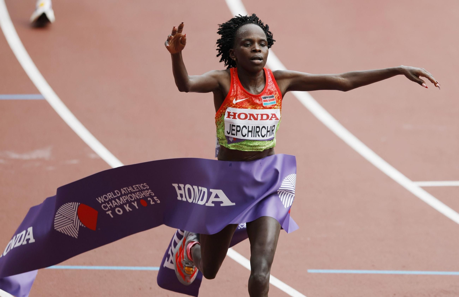 Las mejores imágenes del triunfo de Seville en 100 metros y del resto del Mundial de atletismo