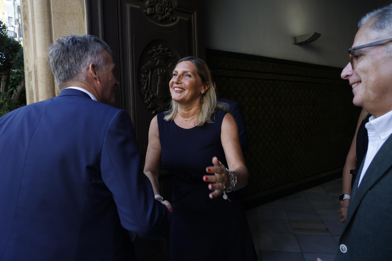 Las fotografías de la visita del embajador británico en España, sir Alex Ellis, al Ayuntamiento de Algeciras