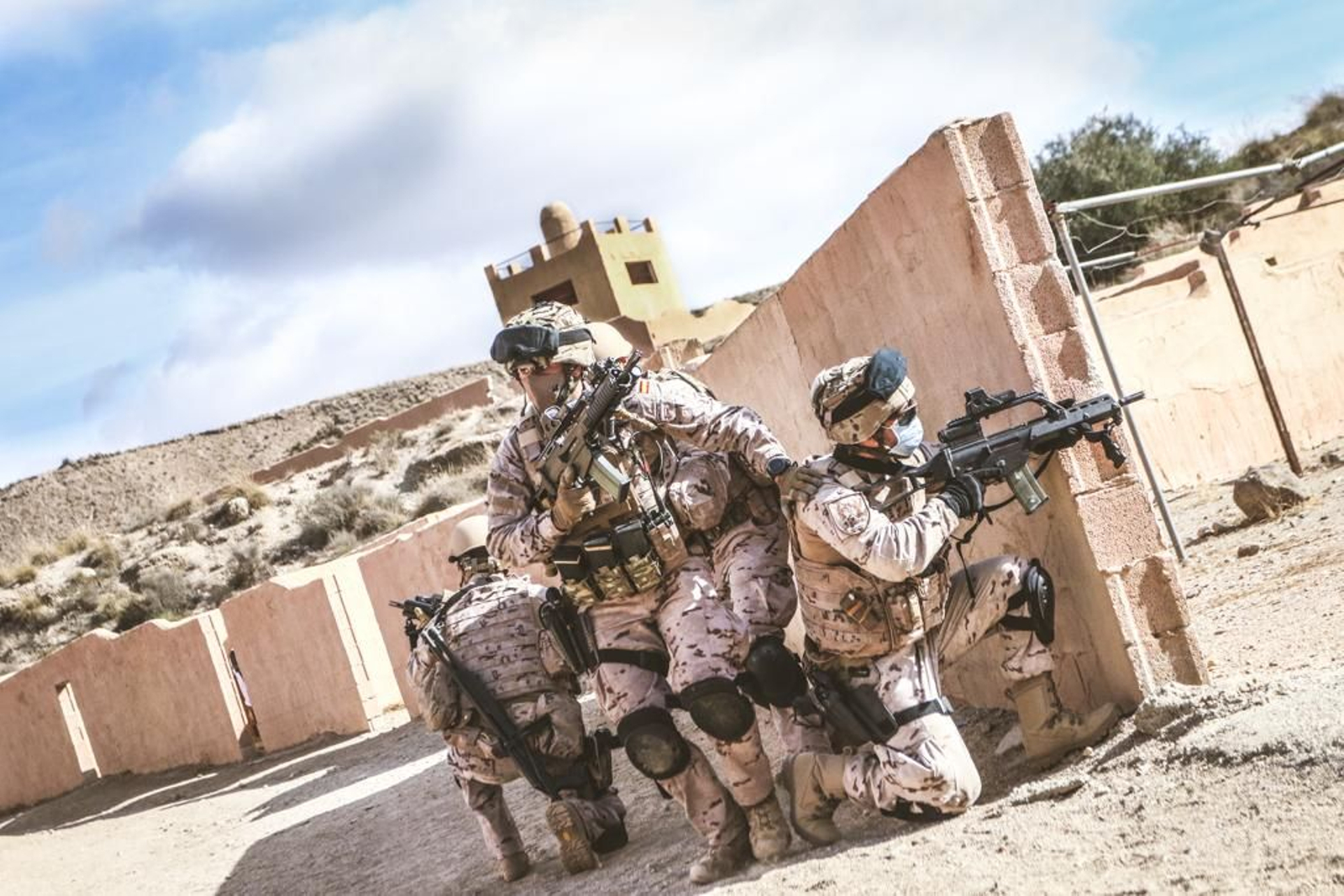 Imágenes de las maniobras del Tercio de Armada de Infantería de Marina en Almería