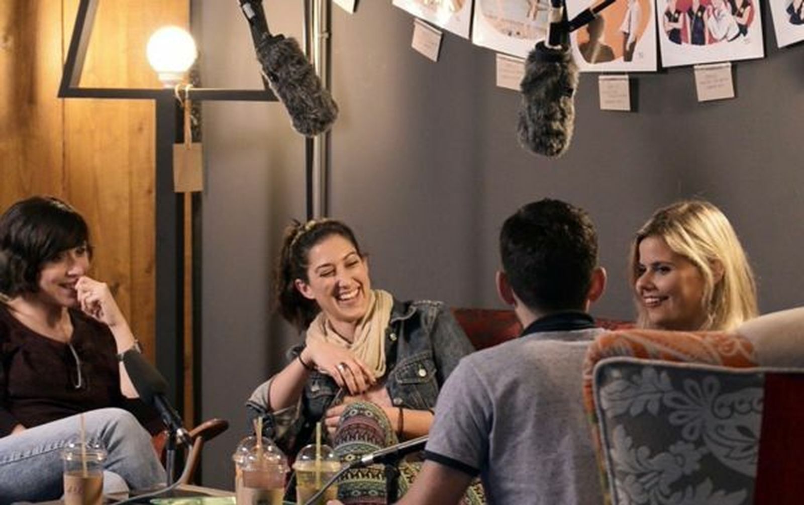 Fotograma de 'Conversaciones ajenas'.