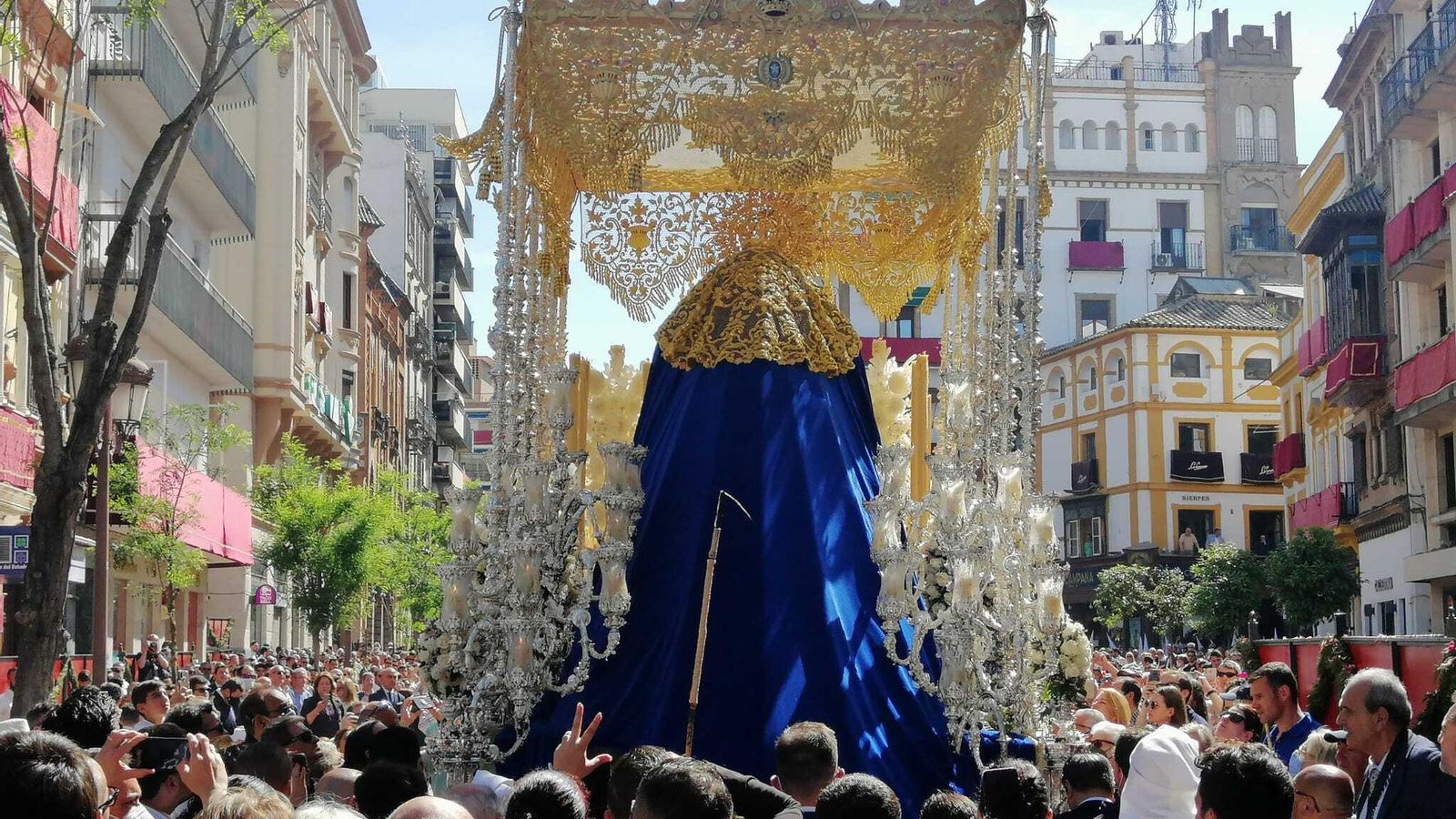 Nuestra Señora de la Aurora.