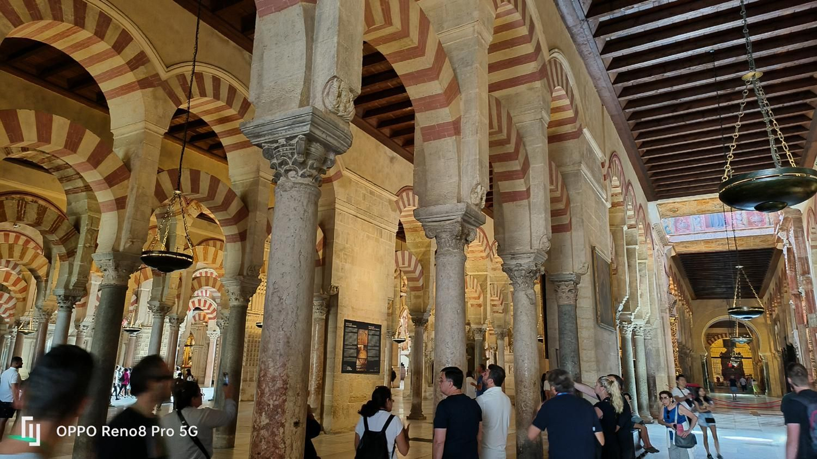 Foto de la Mezquita-Catedral de Córdoba tomada con el Oppo Reno 8 Pro