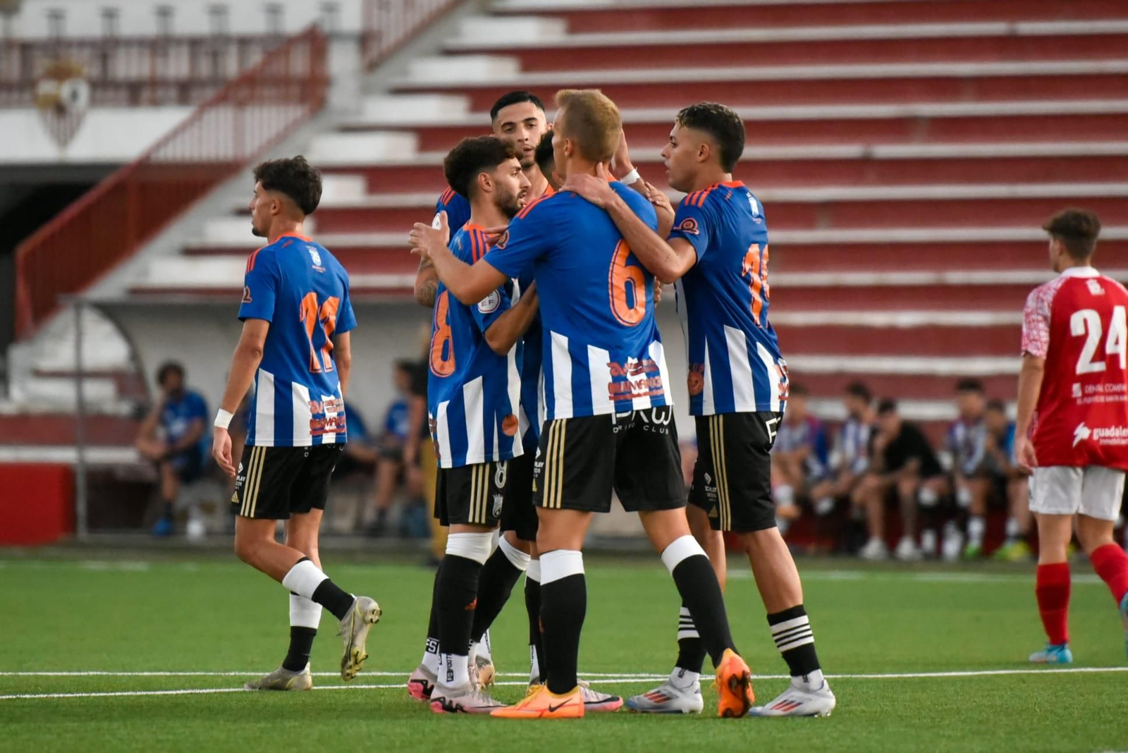 Las imágenes de la victoria del Xerez CD en el Trofeo Ciudad de El Puerto Las imágenes de la victoria del Xerez CD en el Trofeo Ciudad de El Puerto