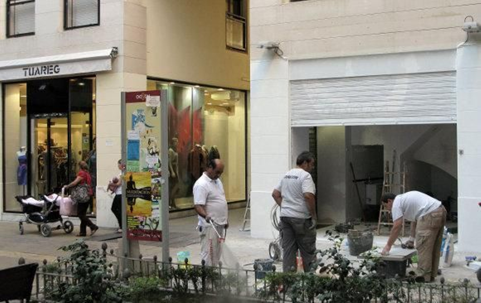 Coste cero para licencias de apertura de locales medianos