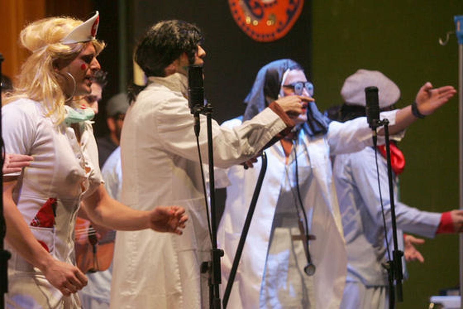 La agrupación 'Los de la sexta planta'./Fotos:J.M.Quiñones

Foto: J.M.Q.