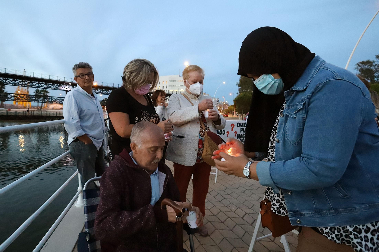 Imágenes del acto de sensibilización de Cáritas #NadieSinHogar