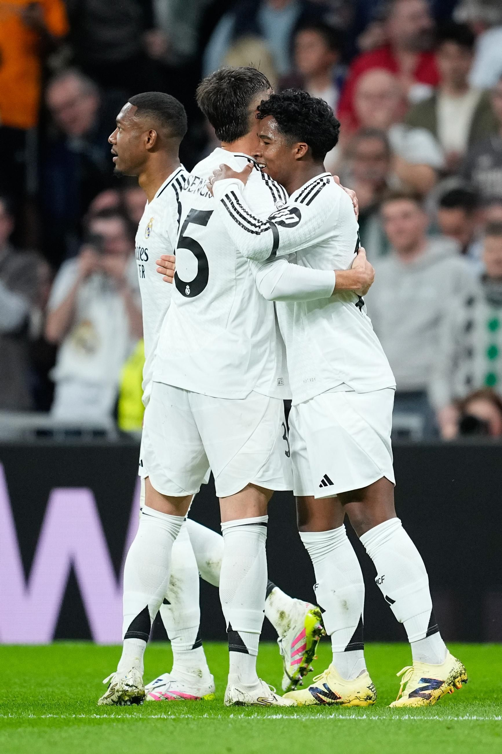 Las fotos del Real Madrid - Real Sociedad camino del Estadio de la Cartuja