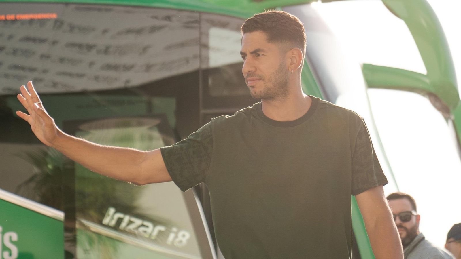 Ayoze llega al Municipal de la Línea antes del partido con el Cádiz CF