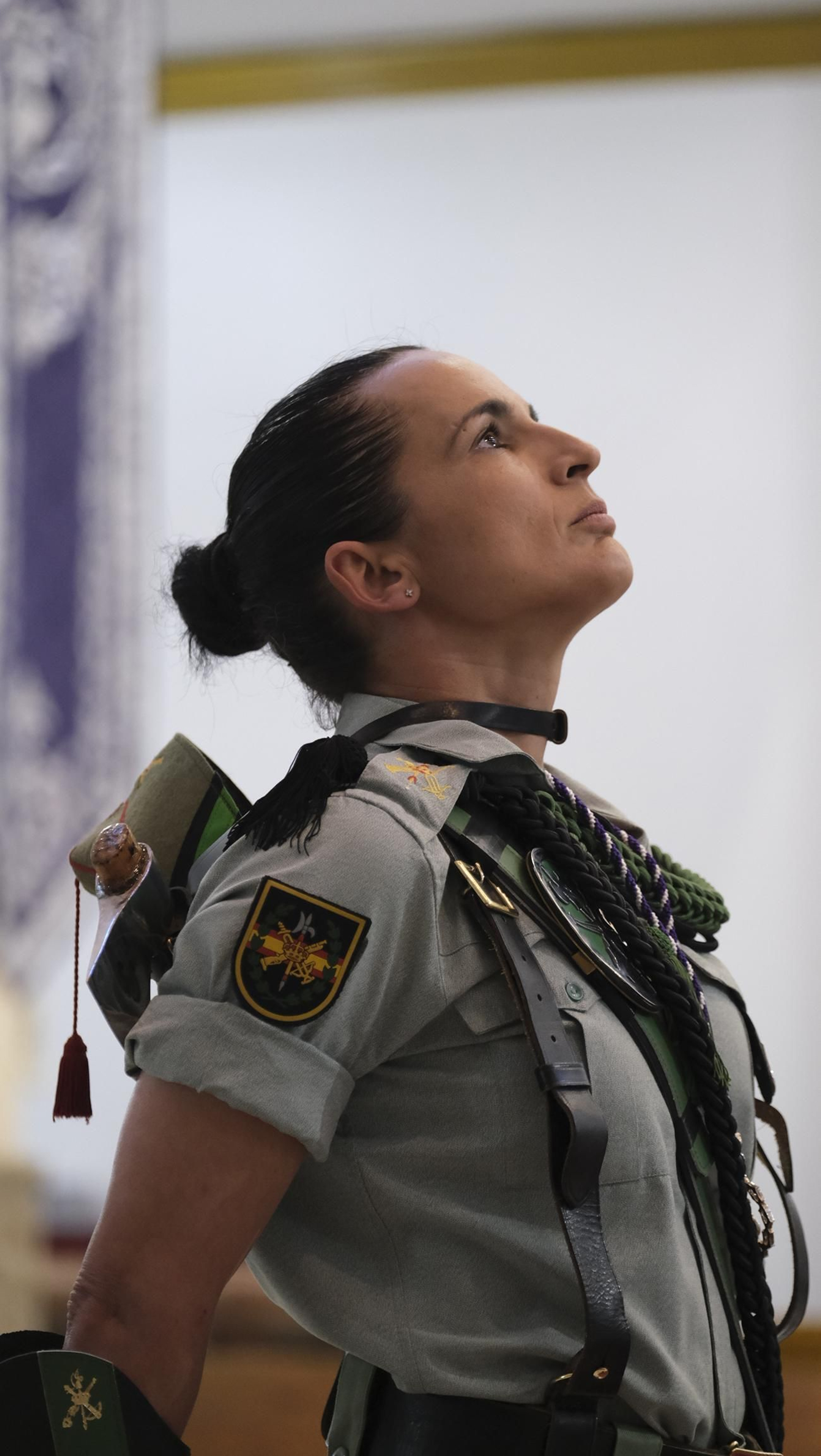 La Legión custodia el Cristo de la Buena Muerte en la Semana Santa de El Parador 2025