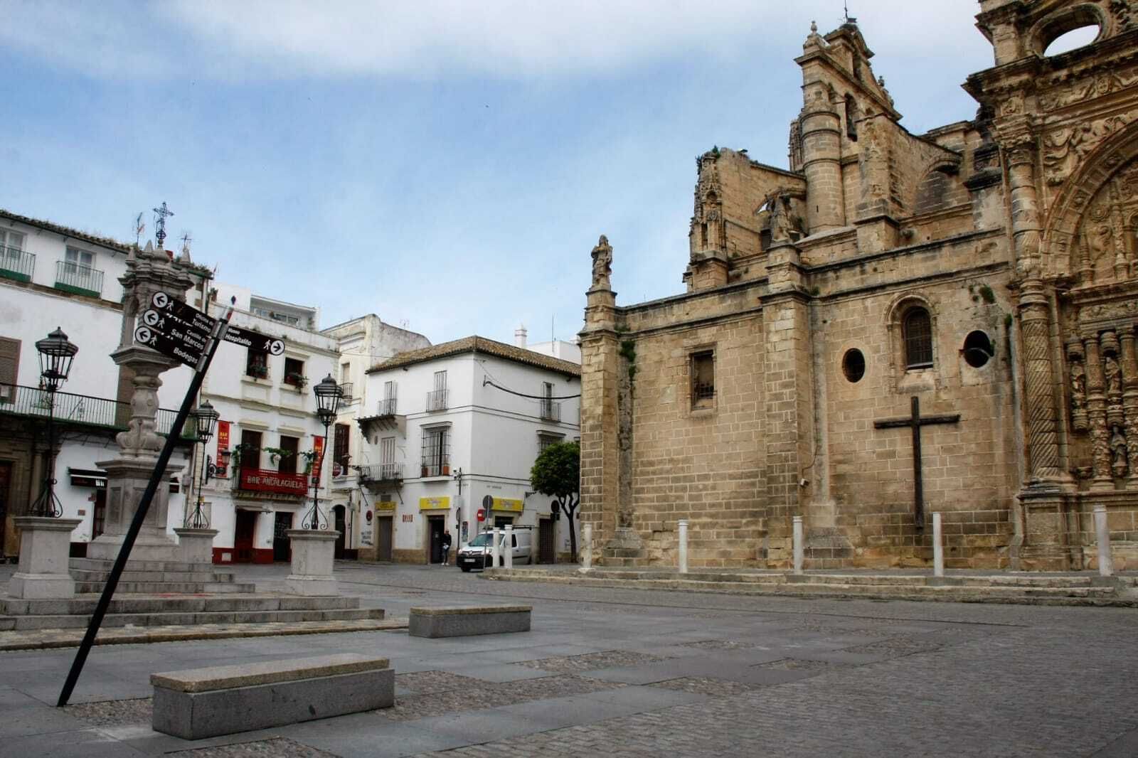 La Basílica Menor celebra este miércoles un funeral por los fallecidos a causa del coronavirus.