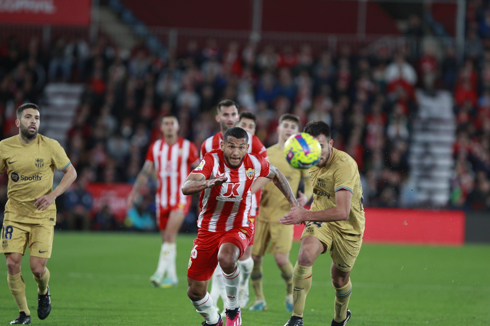 Imágenes de la victoria de la U.D. Almería ante el F.C. Barcelona