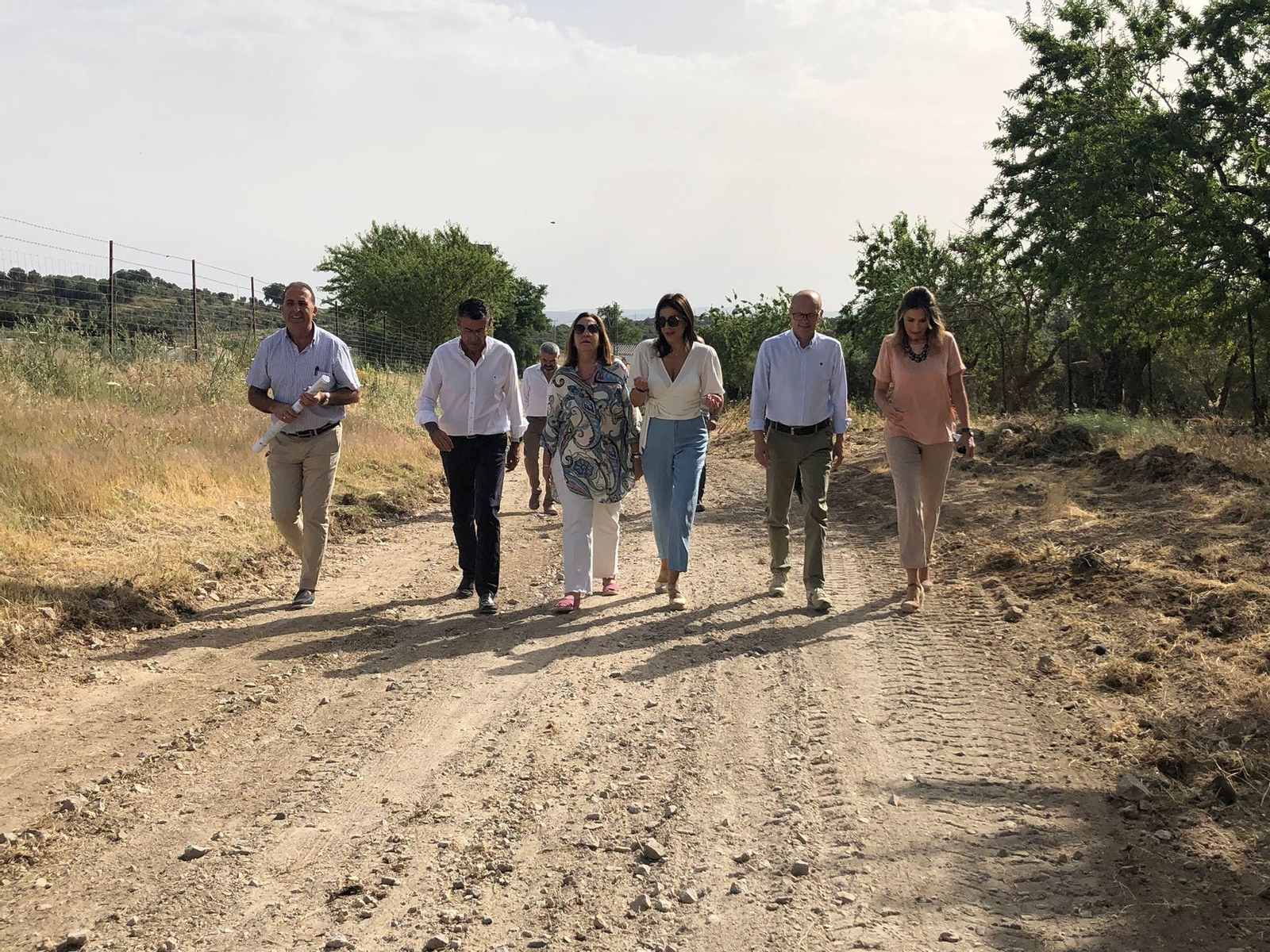 Visita a los responsables municipales y de la Junta de Andalucía a las obras.