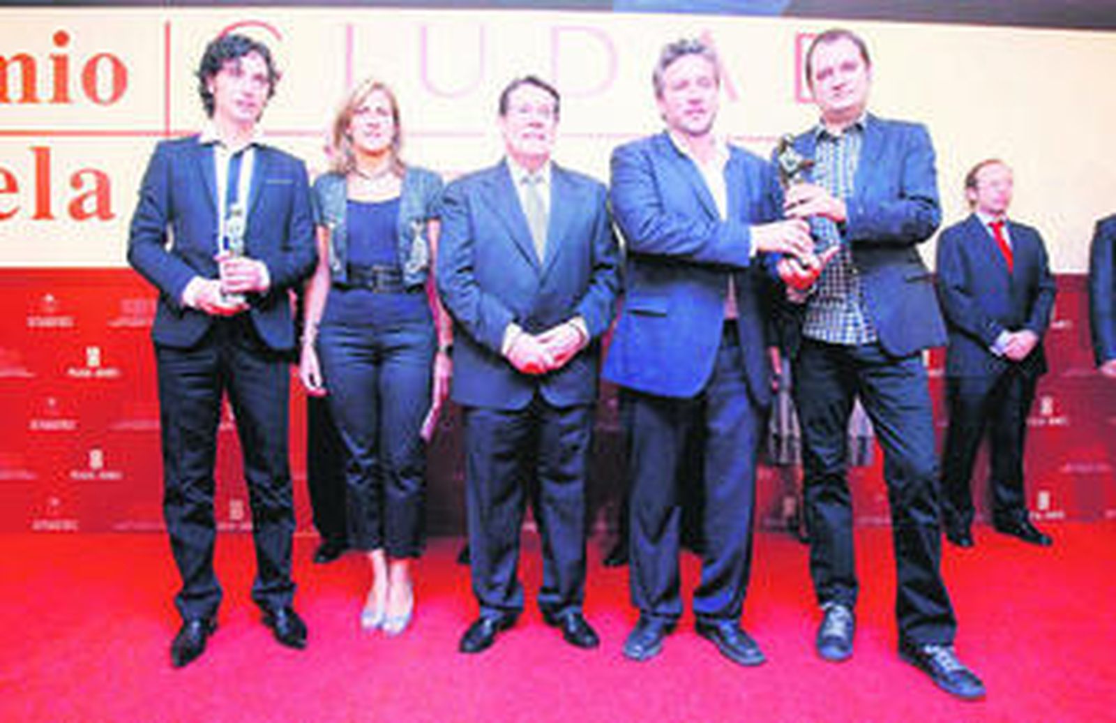 Andrés Pacual, momentos después de recoger su premio.