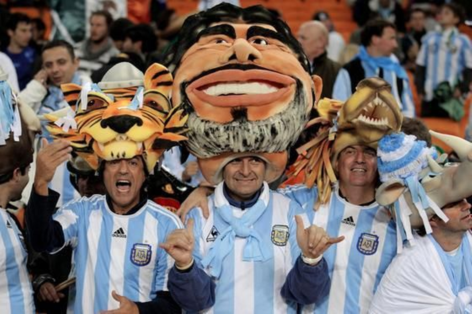 Argentina se medirá en cuartos de final a Alemania tras derrotar a México en octavos. / EFE