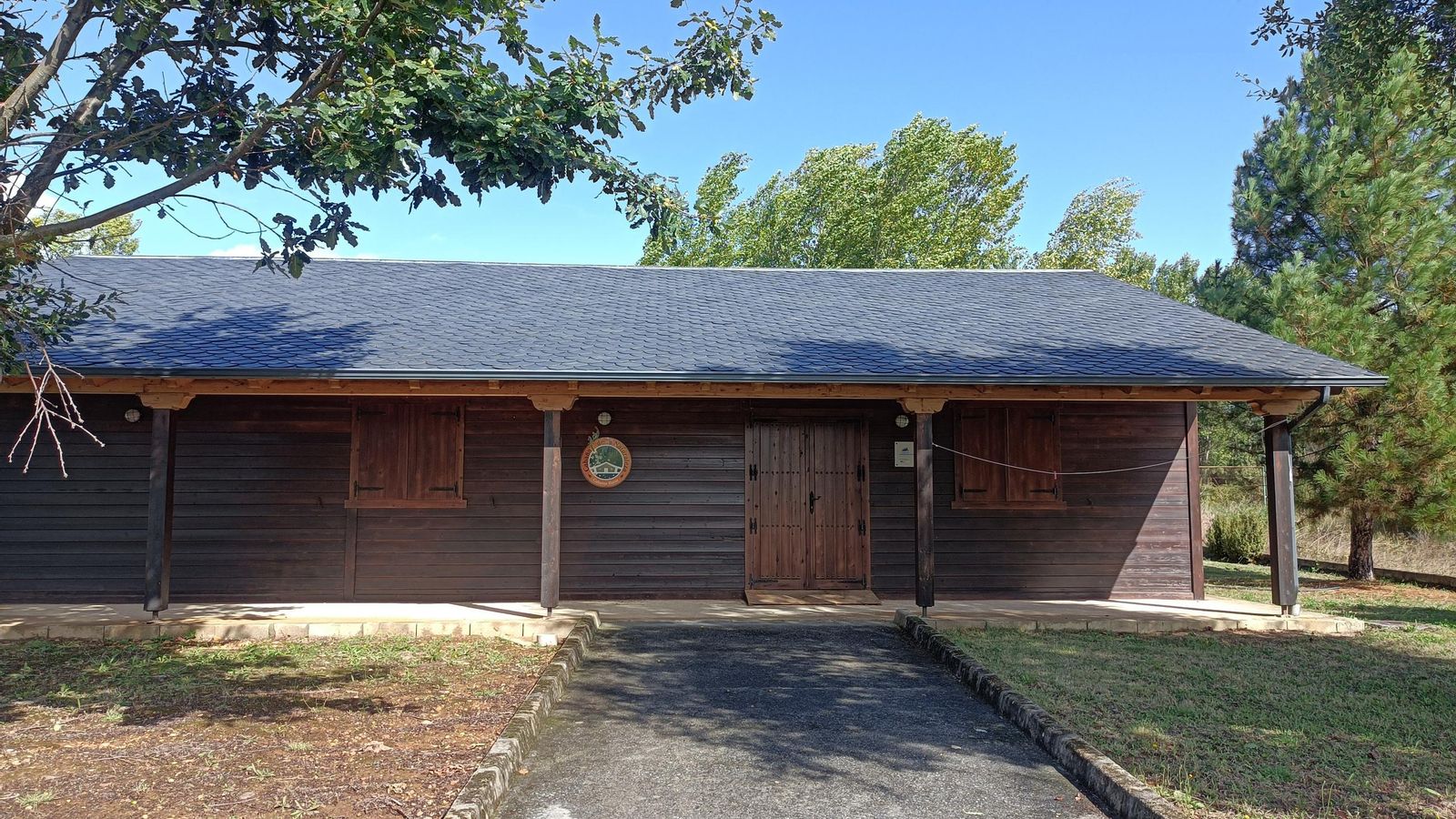 Albergue de Cabañas Raras.