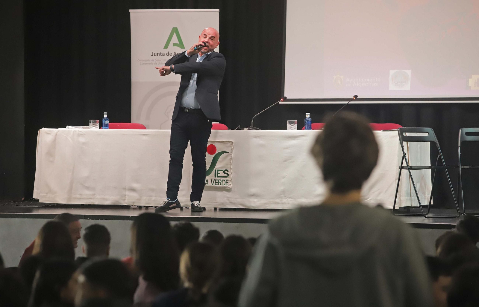 Fotos de la jornada contra la violencia de género en el IES Isla Verde de Algeciras