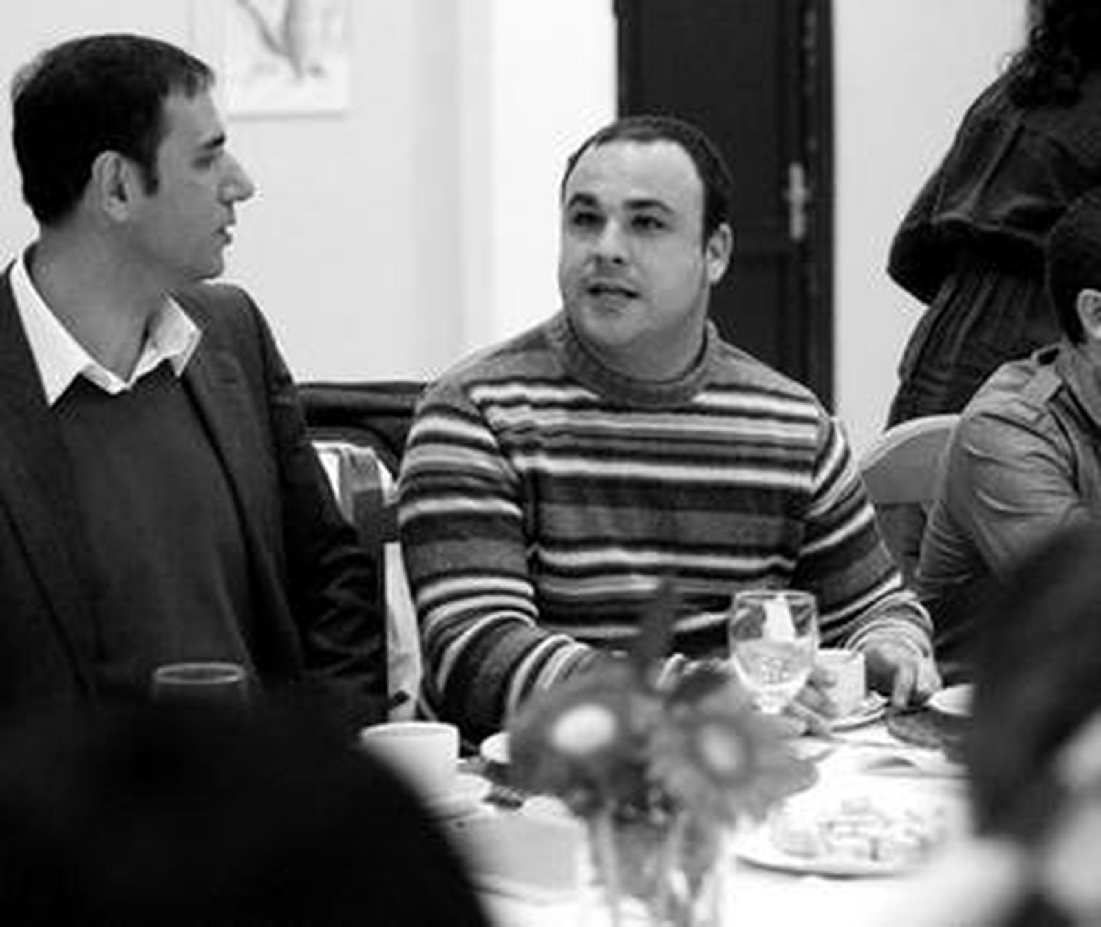 Ángel León, en un momento del debate en la Escuela de Hostelería Fernando Quiñones de la Diputación.
