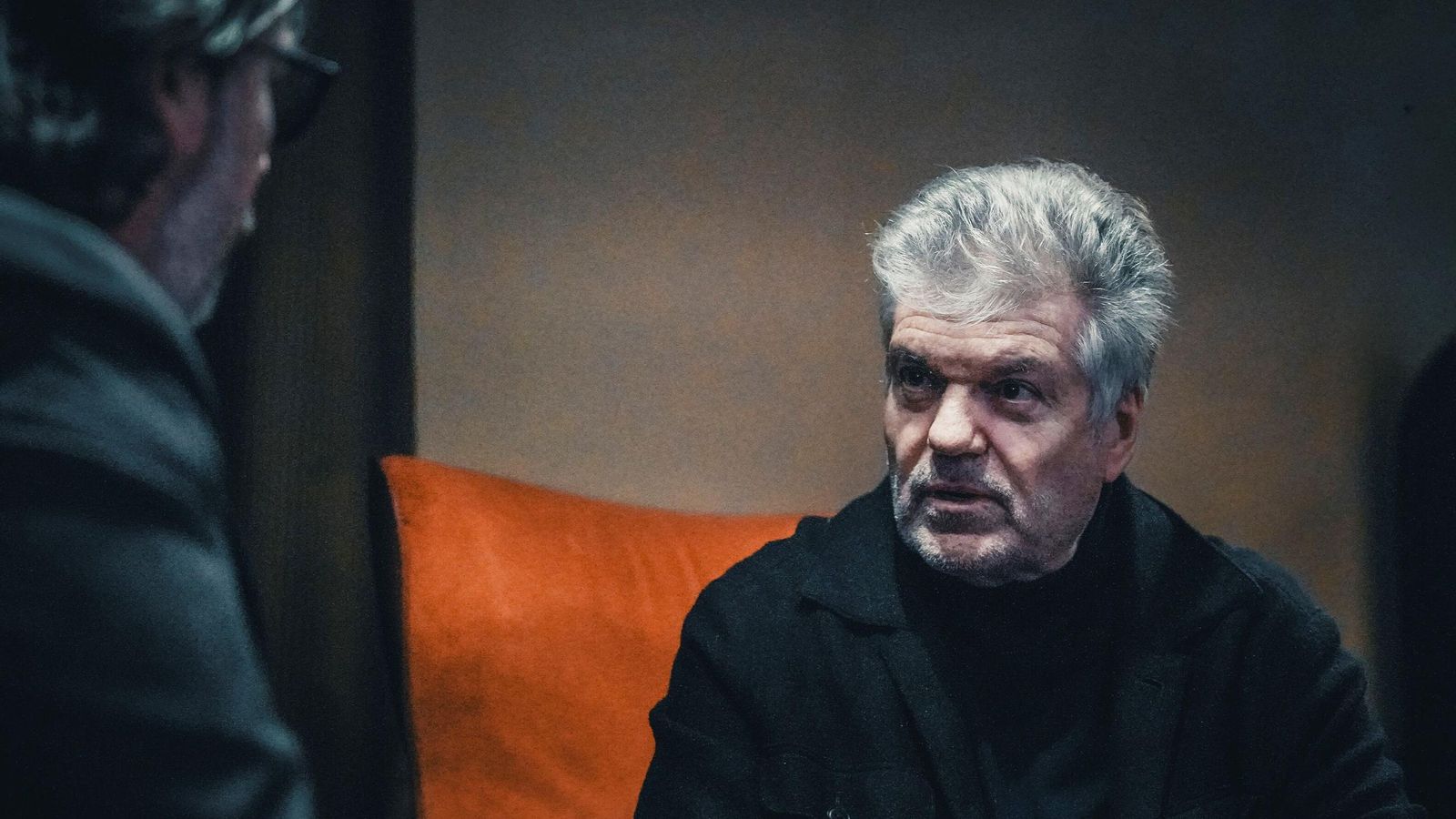 Juan Villalonga responde durante la entrevista.