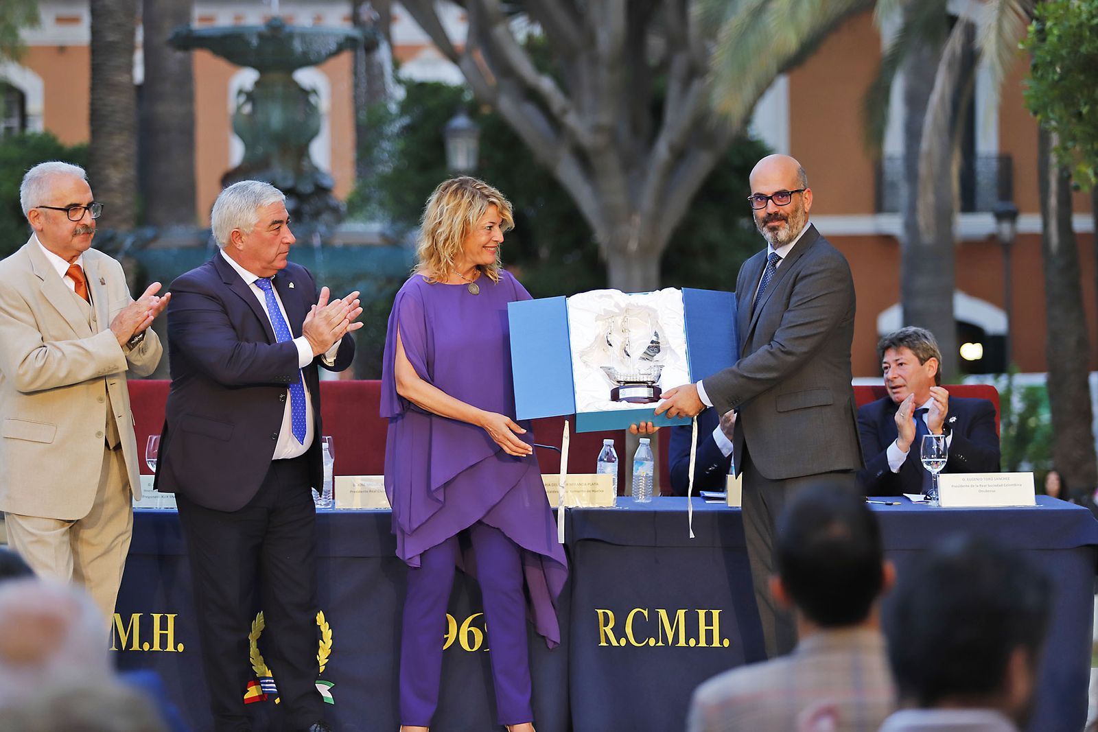 Imágenes del pregón de la XLIX edición de la Semana Náutica Internacional Colombina