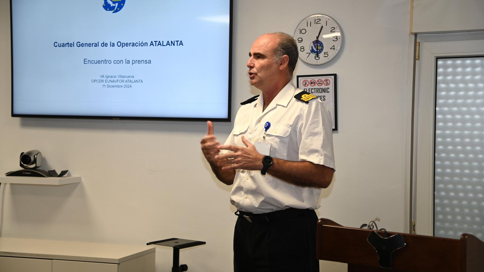 El comandante de la operación Atalanta, el vicealmirante Ignacio Villanueva Serrano.