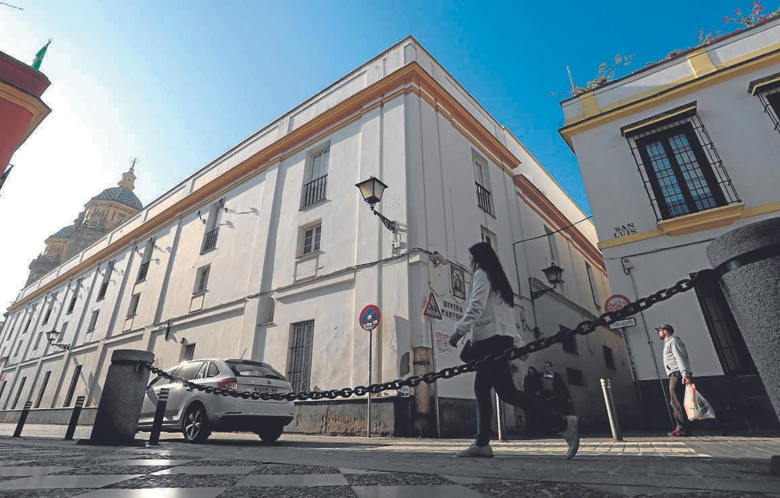 El antiguo noviciado de los Jesuitas en la iglesia de San Luis de los Franceses.
