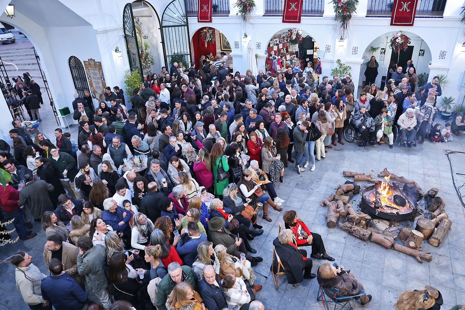 Imágenes de la Zambombaen la Hermandad del Rocío de Huelva