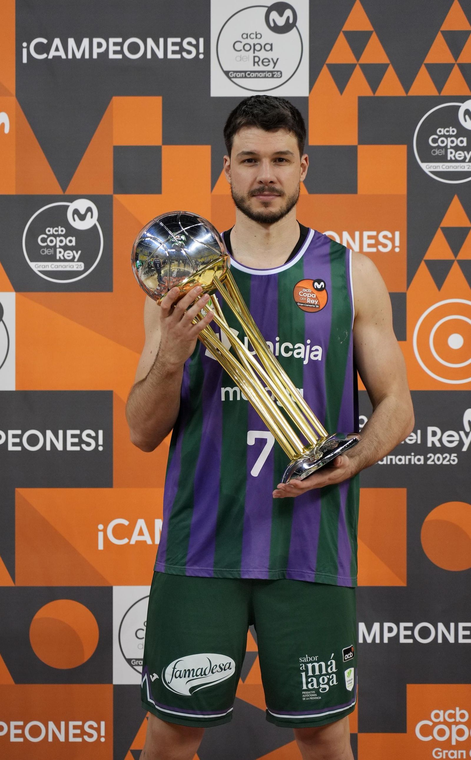 La sesión de fotos oficial del Unicaja campeón