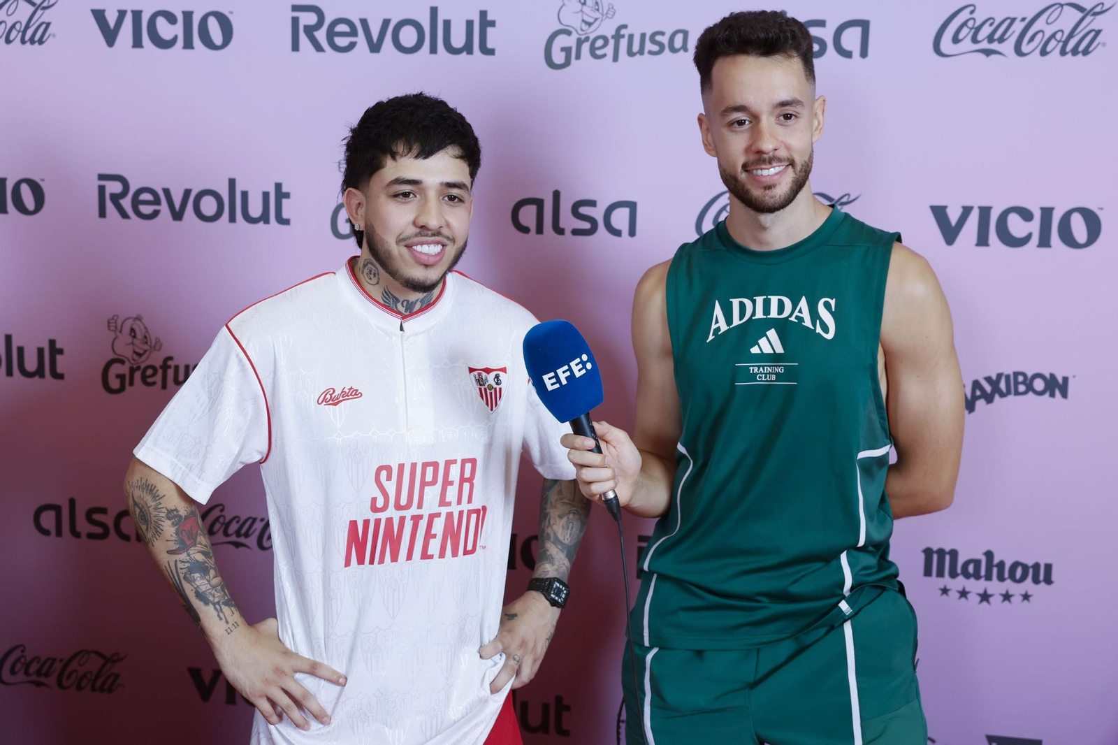 TheGrefg (d) y Westcol (i)