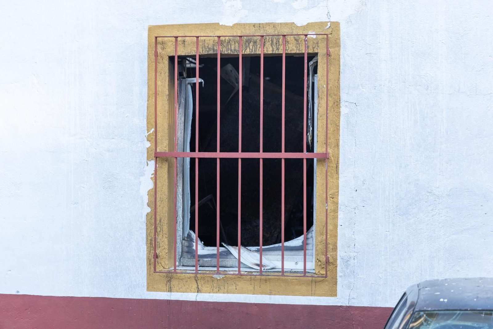 La SAFA  de Andújar arrasada por el fuego, en imágenes