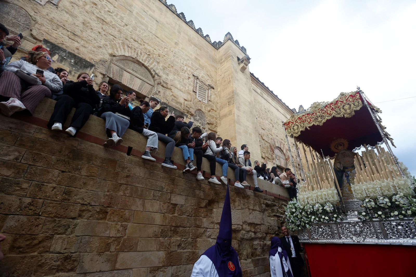 La procesión de la Agonía en este Martes Santo de Córdoba, en imágenes