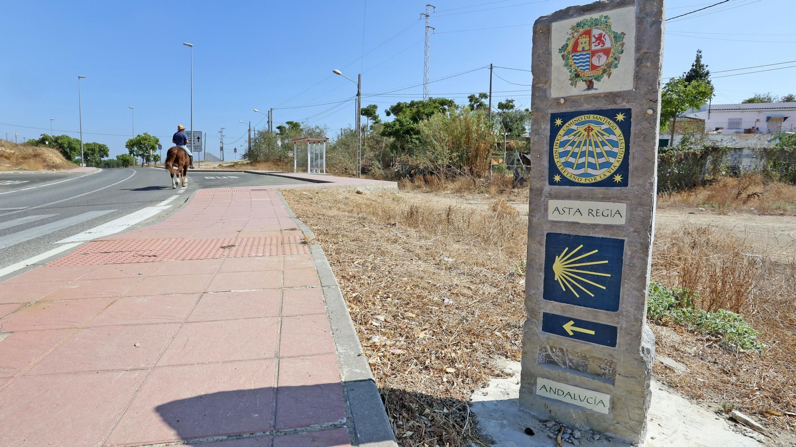 Señalización al yacimiento de Asta Regia.