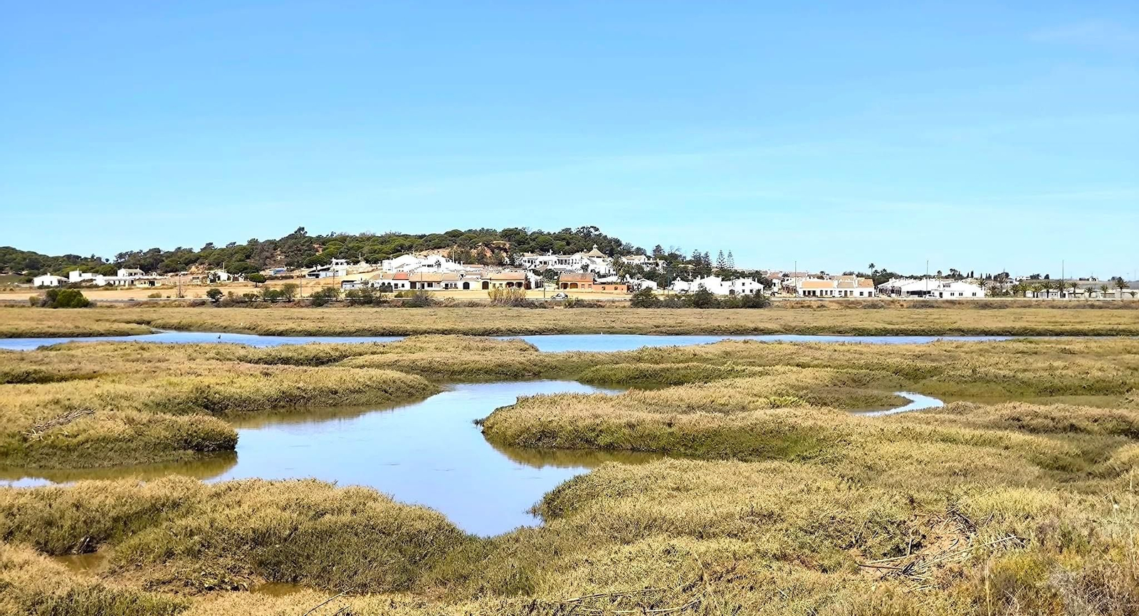 Conocido por sus espectaculares playas, aclamado por su famosa romería