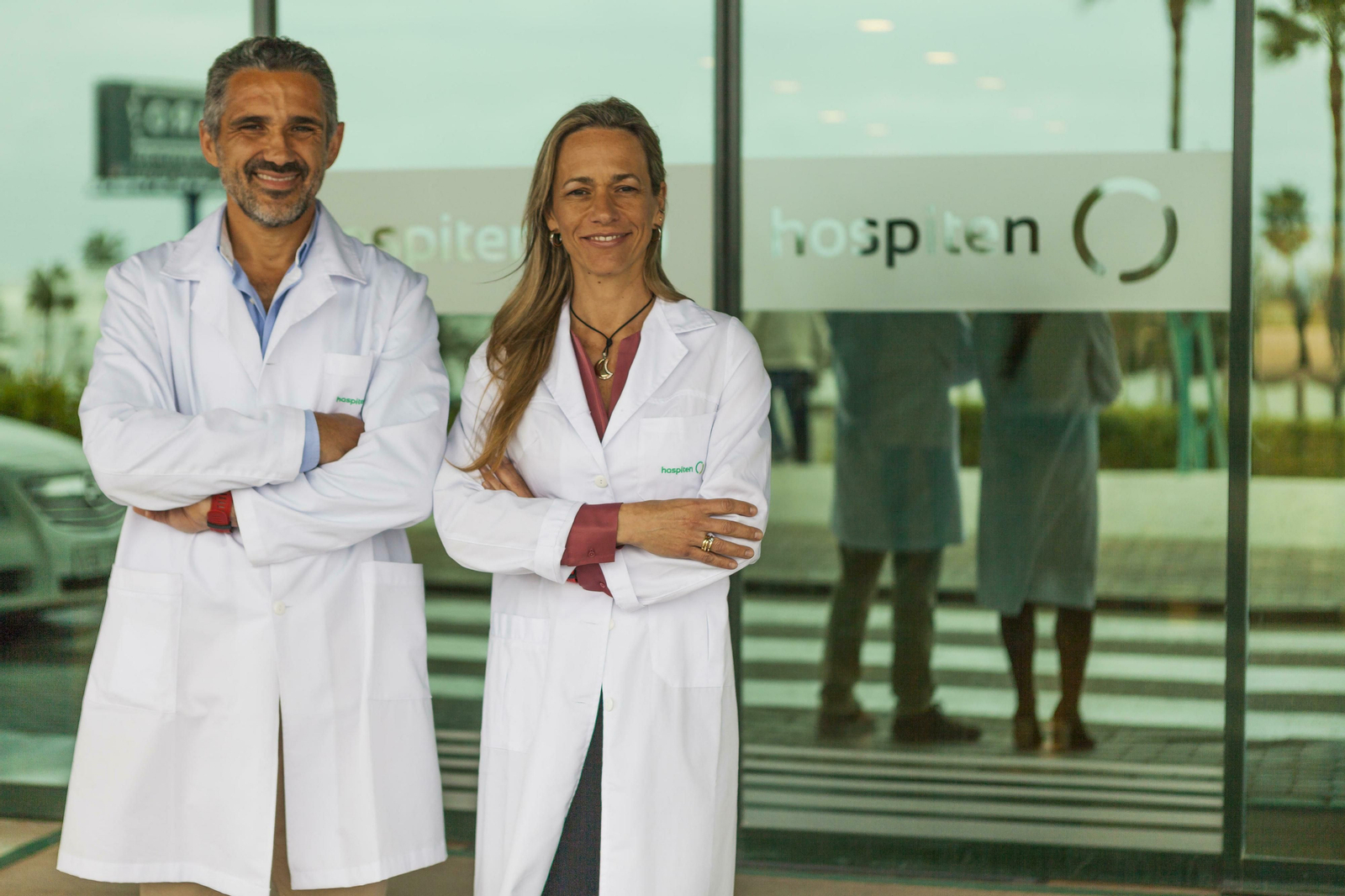 Los doctores Rodríguez Solera y Cerván de la Haba, en Hospiten.