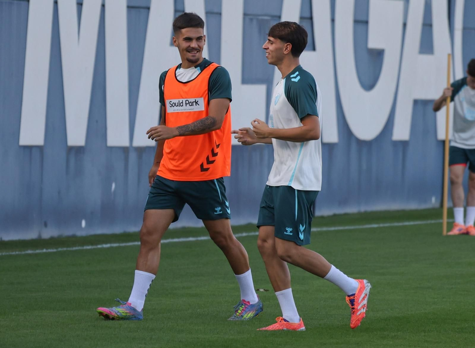 Izan Merino y Aaron Ochoa, las caras positivas; Larrubia, la negativa