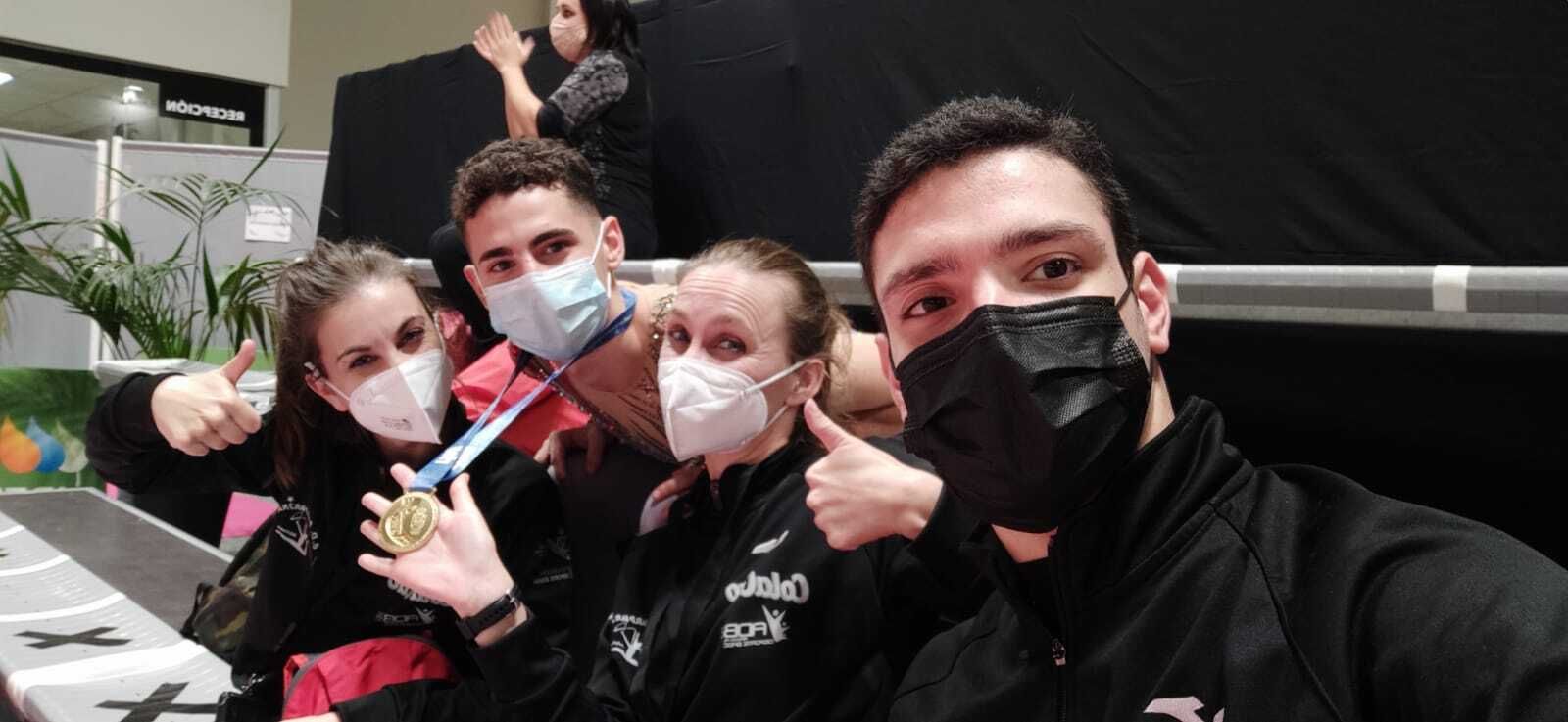 Miembros de la delegación del CD Purpurina