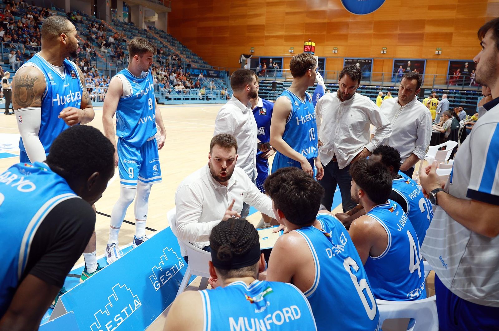 Las mejores imágenes del Ciudad de Huelva-CB Salou