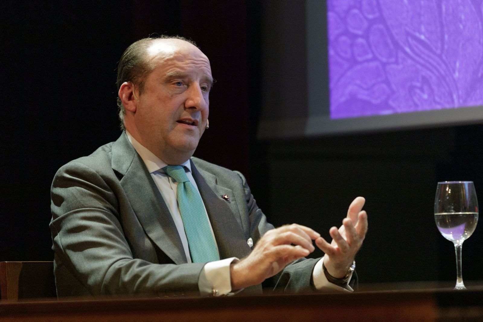 Diálogo de cuaresma entre Navarro Antolín y Joaquín Moeckel en Cajasol