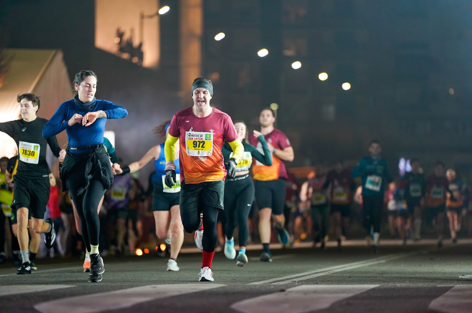 En imágenes: búscate en tu llegada a meta de la Carrera de San Antón 2026 (10)