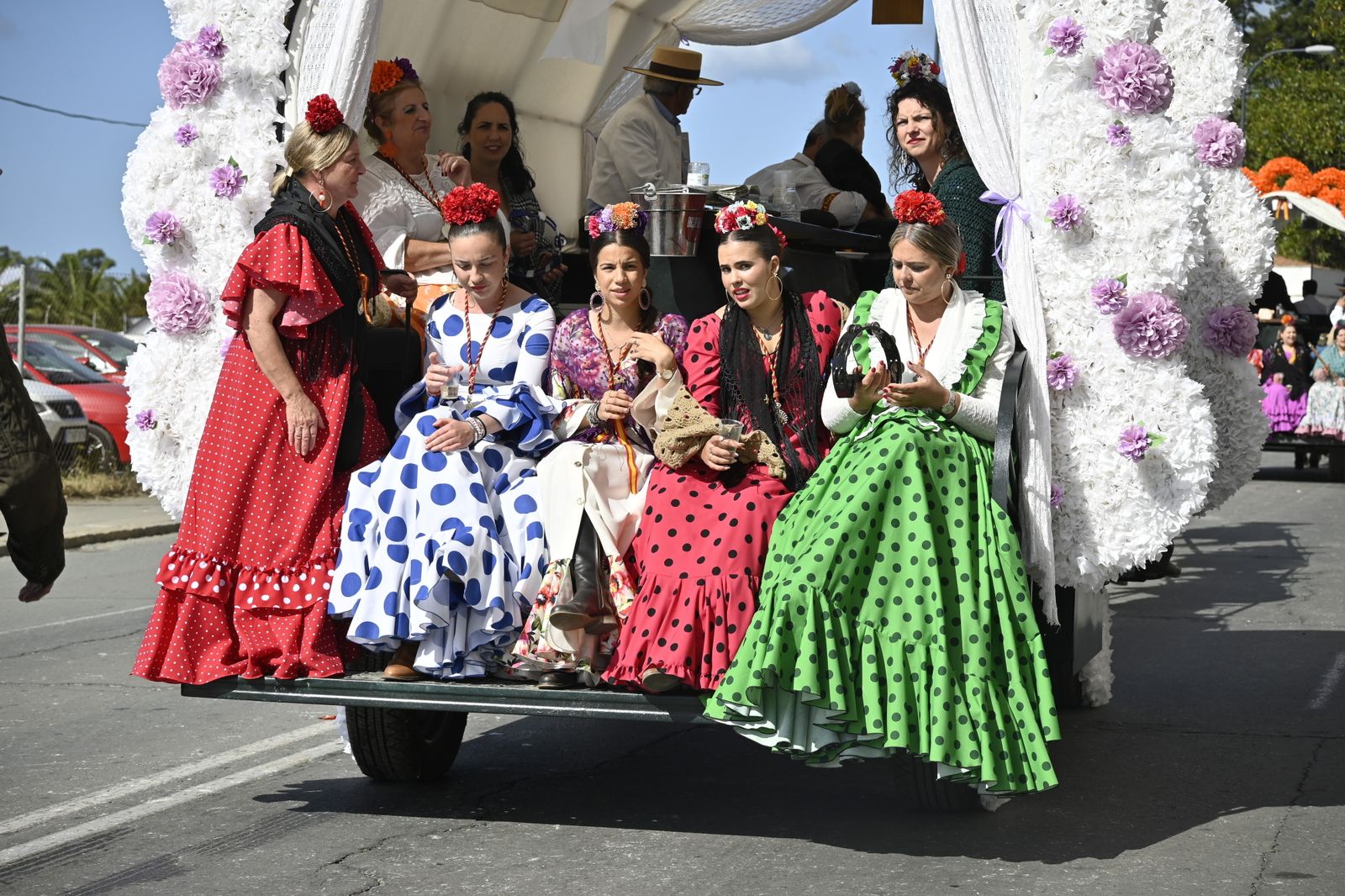 El Rocío 2024: las mejores imágenes de la salida de Emigrantes