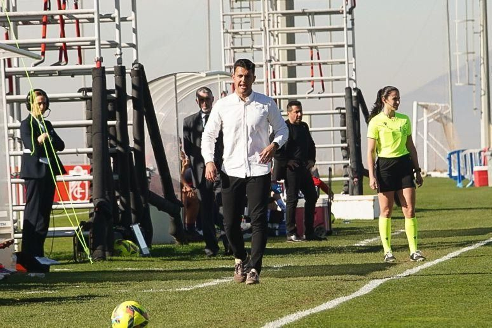 Las mejores imágenes de la goleada del Granada CF Femenino frente al Deportivo