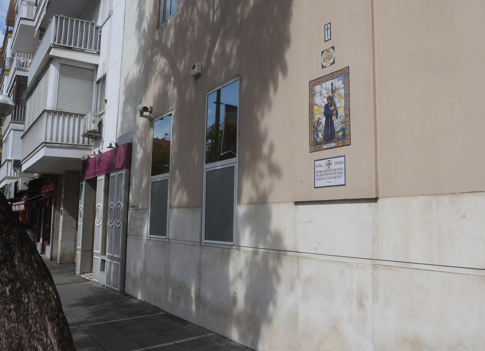 El via crucis desde la Casa de Pilatos hasta la Cruz del Campo