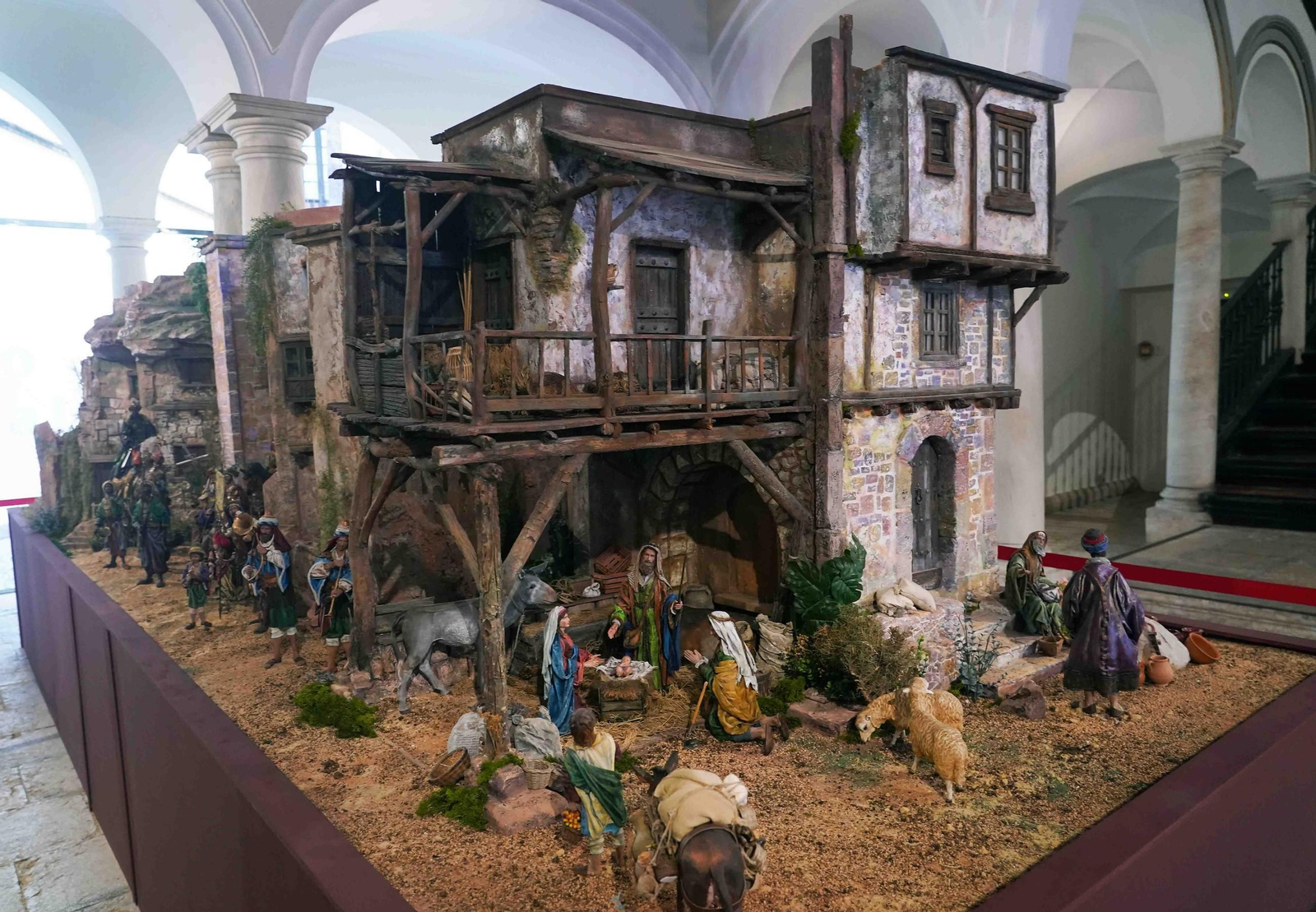 Detalle de un portal de Belén de Málaga.