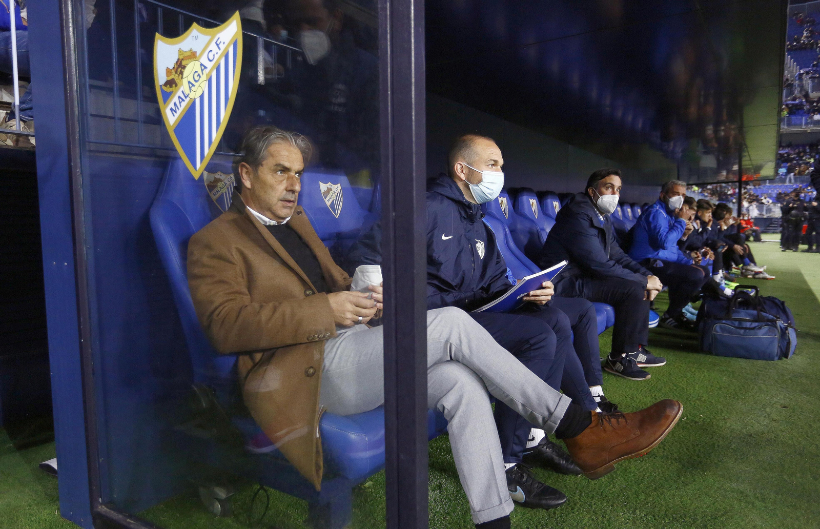 Natxo González, en el banquillo.