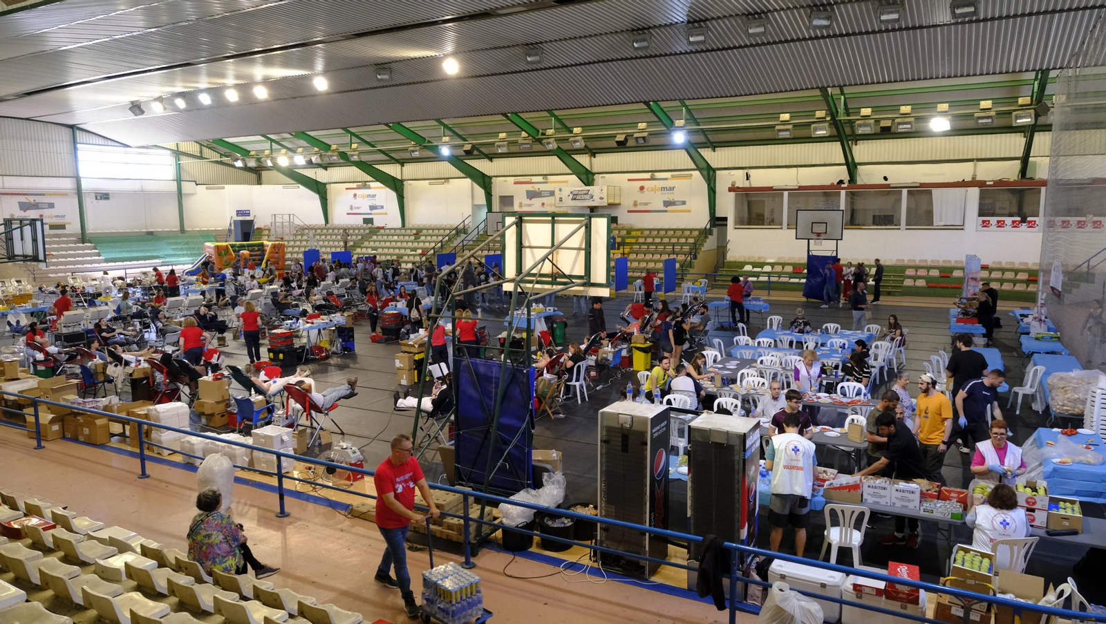Imágenes de la donación colectiva de sangre y plasma en el Pabellón Rafael Florido