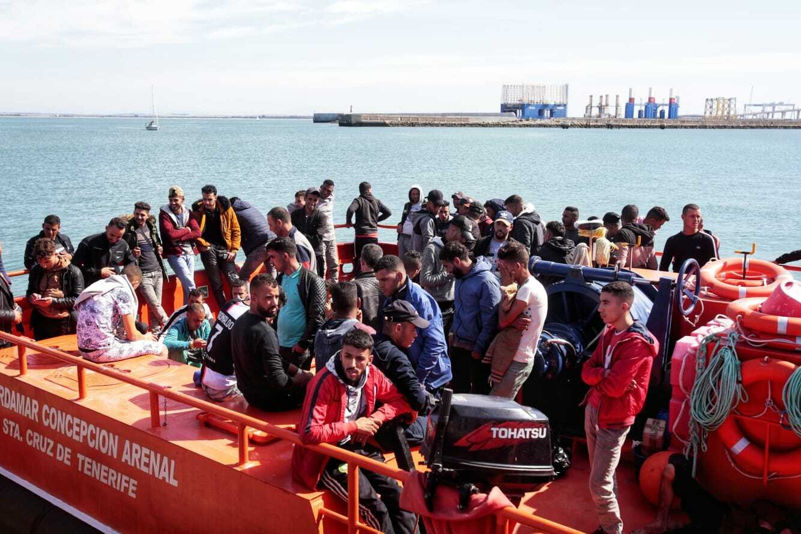 Llegada de una patera a Puerto América