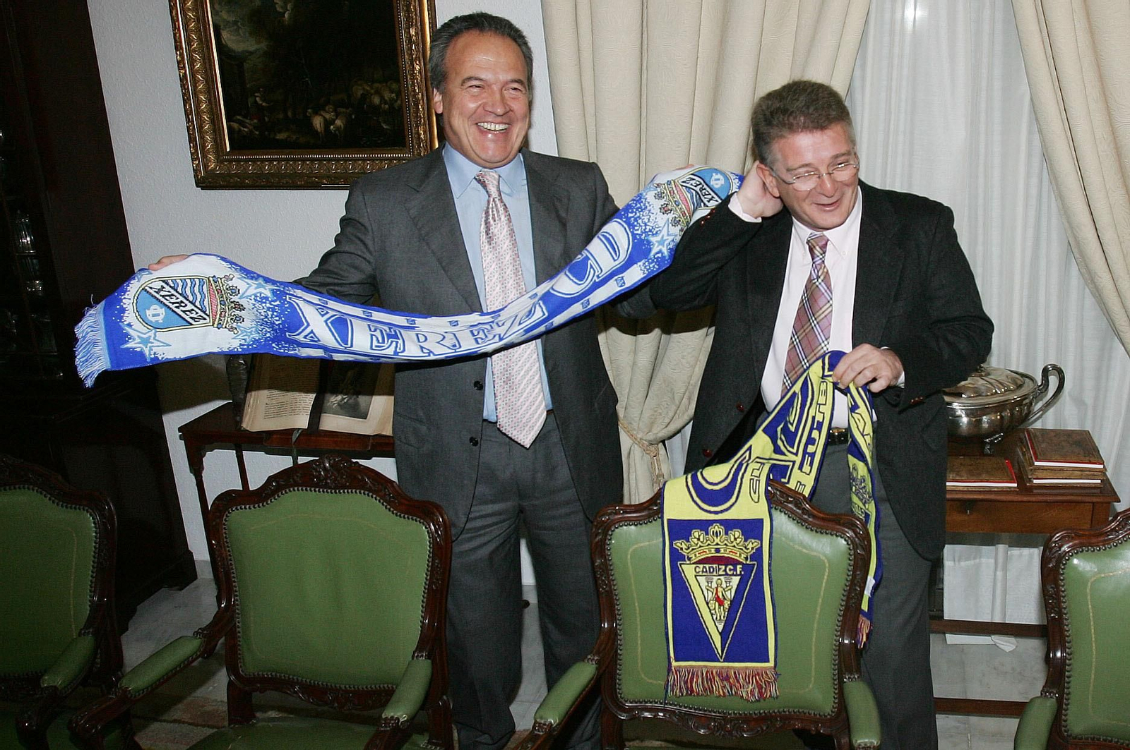 Pedro Pacheco y Francisco González Cabaña, en una tertulia de radio en 2006 sobre un derbi Xerez-Cádiz.