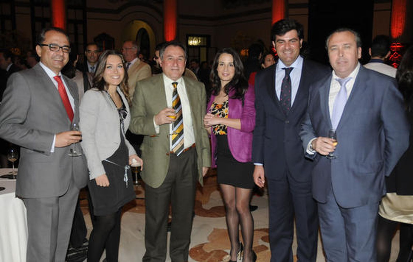 Javier Prieto, gerente de 'Diario de Sevilla'; Silvia Robles, comercial de 'Diario de Sevilla'; Antonio Piñeiro, director general de Estrategia de Medios; los comerciales de 'Diario de Sevilla' Isabel Aguilar y Ángel Alfonso, y Benjamín Sánchez, director comercial de 'Diario de Cádiz'.