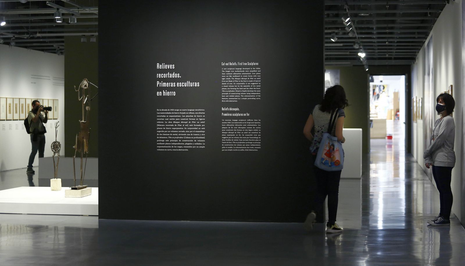 Fotos de la exposición 'Julio González' en el Pompidou de Málaga