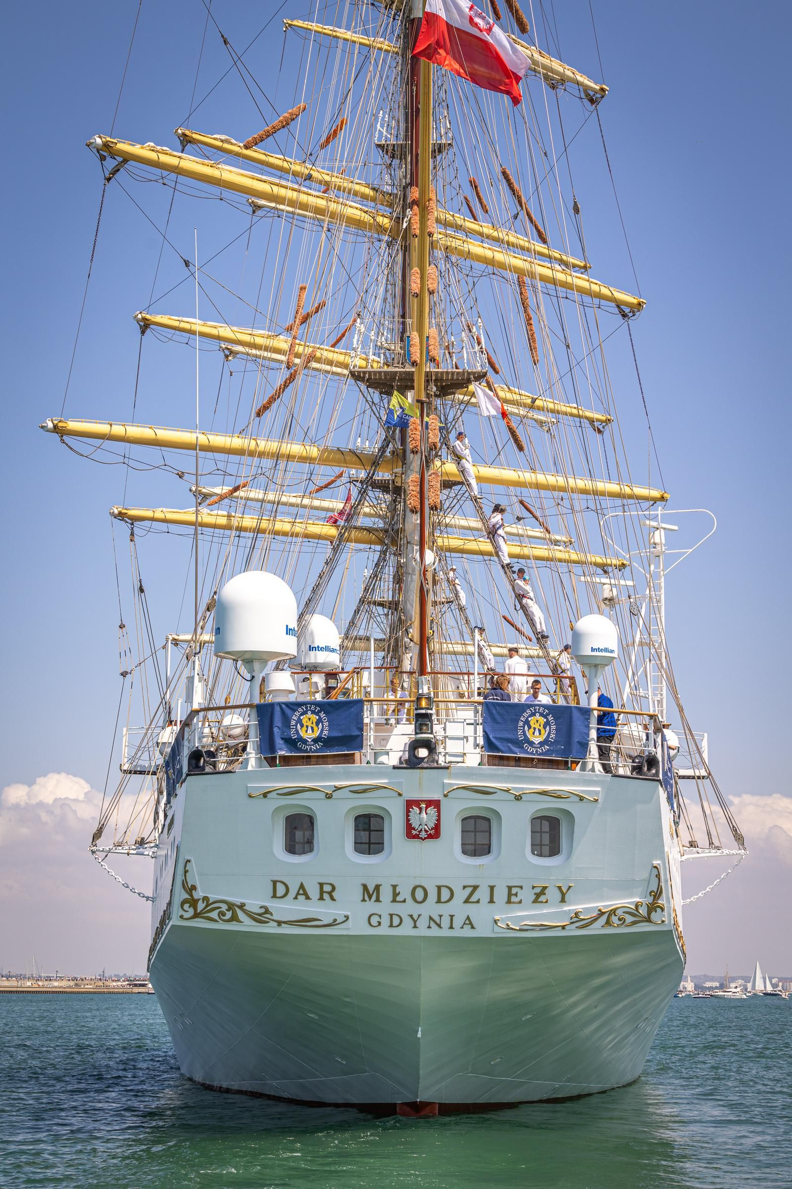 Imágenes de la parada naval desde el mar