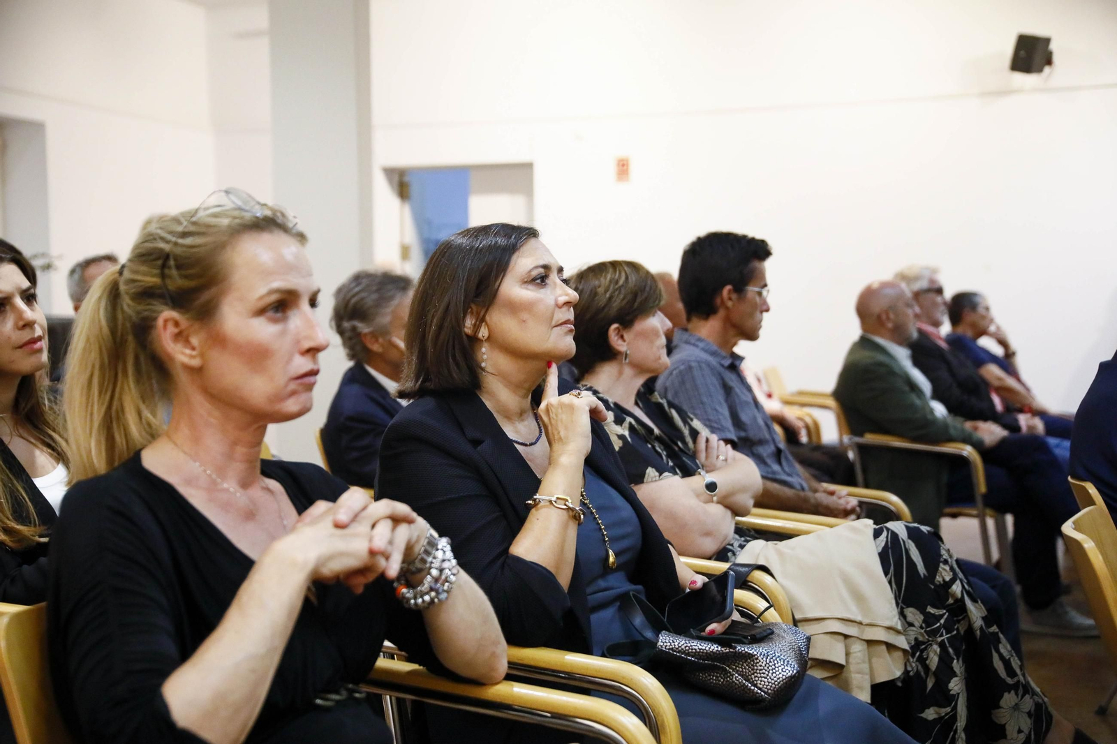 Imágenes del nombramiento como colegiado de honor a Santiago Alfonso en el colegio oficial de arquitectos de Almería